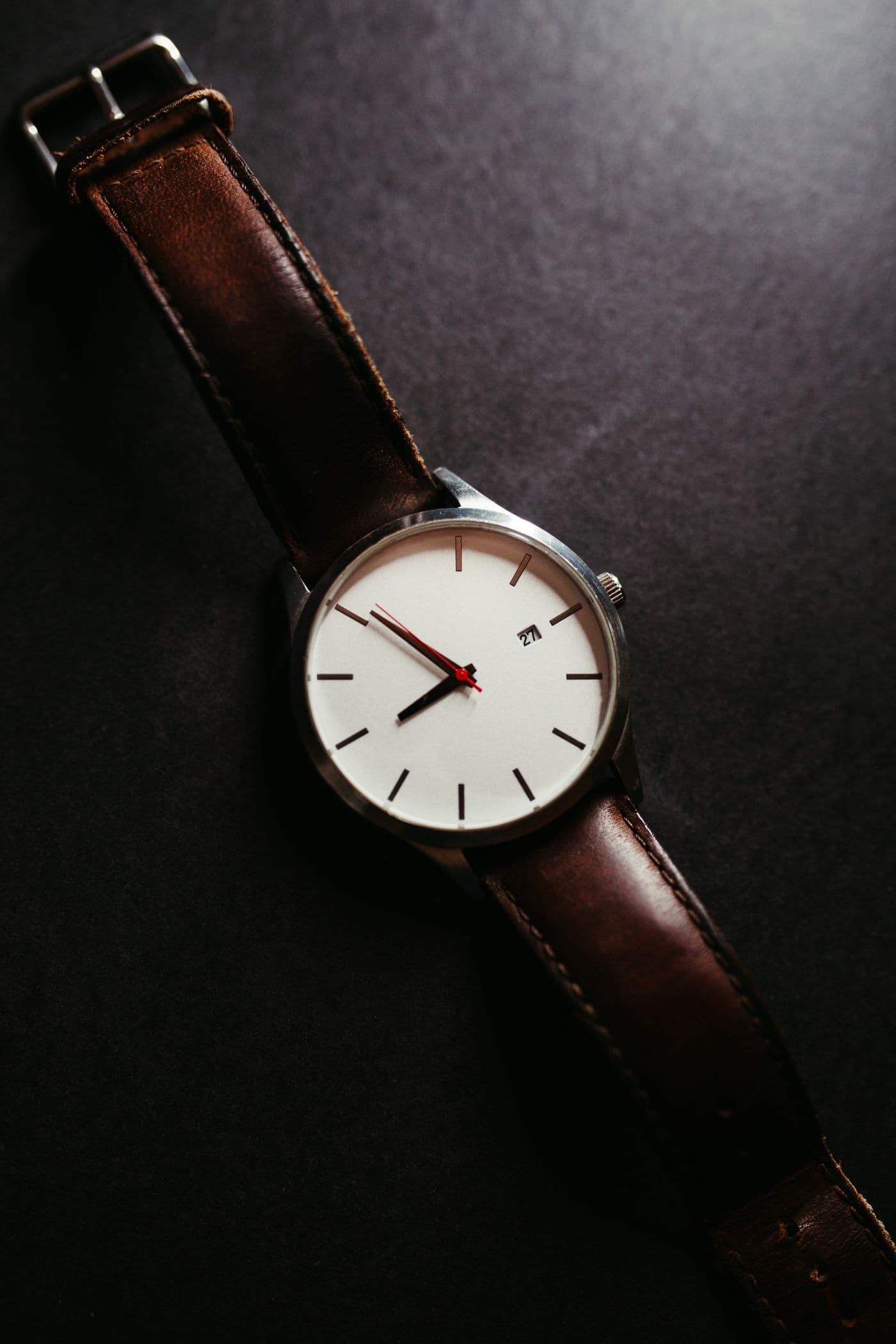 Montre Cadran Blanc — Bracelet Cuir Brun
